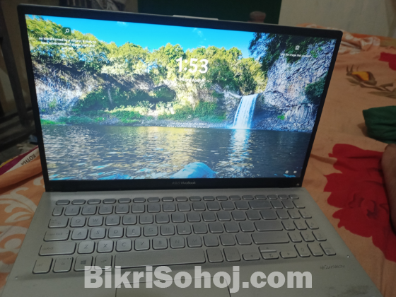 Asus vivobook 15